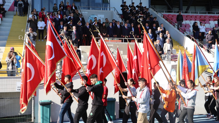 Kula’da Cumhuriyet’in 102. Yılı Büyük Bir Coşkuyla Kutlandı